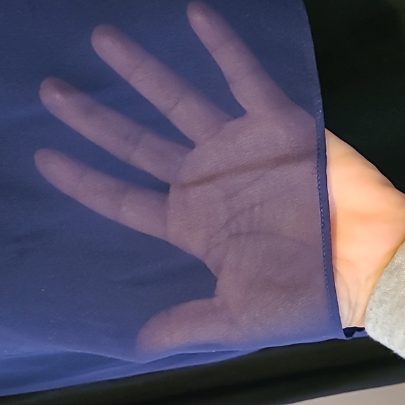 TAHARI Women's Color Block top - Picture 3 of 4